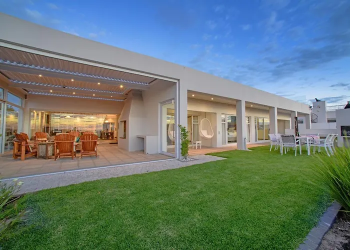 Sensiri Orca Beach Villa